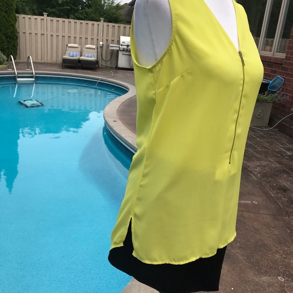 Neon Green V-neck Zipper Top - Picture 5 of 5